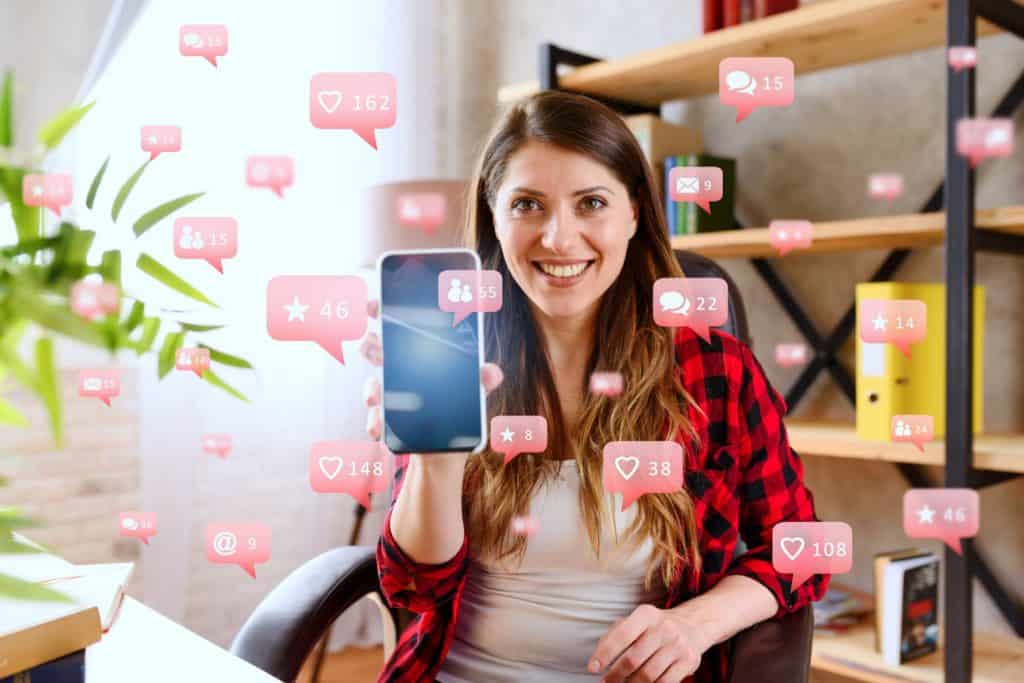 TanfolyamGURU social media kepzese